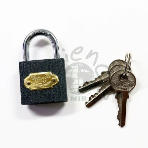 금속열쇠와자물쇠